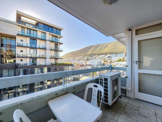 To Let 2 Bedroom Property for Rent in Sea Point Western Cape
